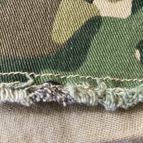 VENUS CAMO DENIM SHORTS NWOT SIZE 16 - Picture 10 of 10